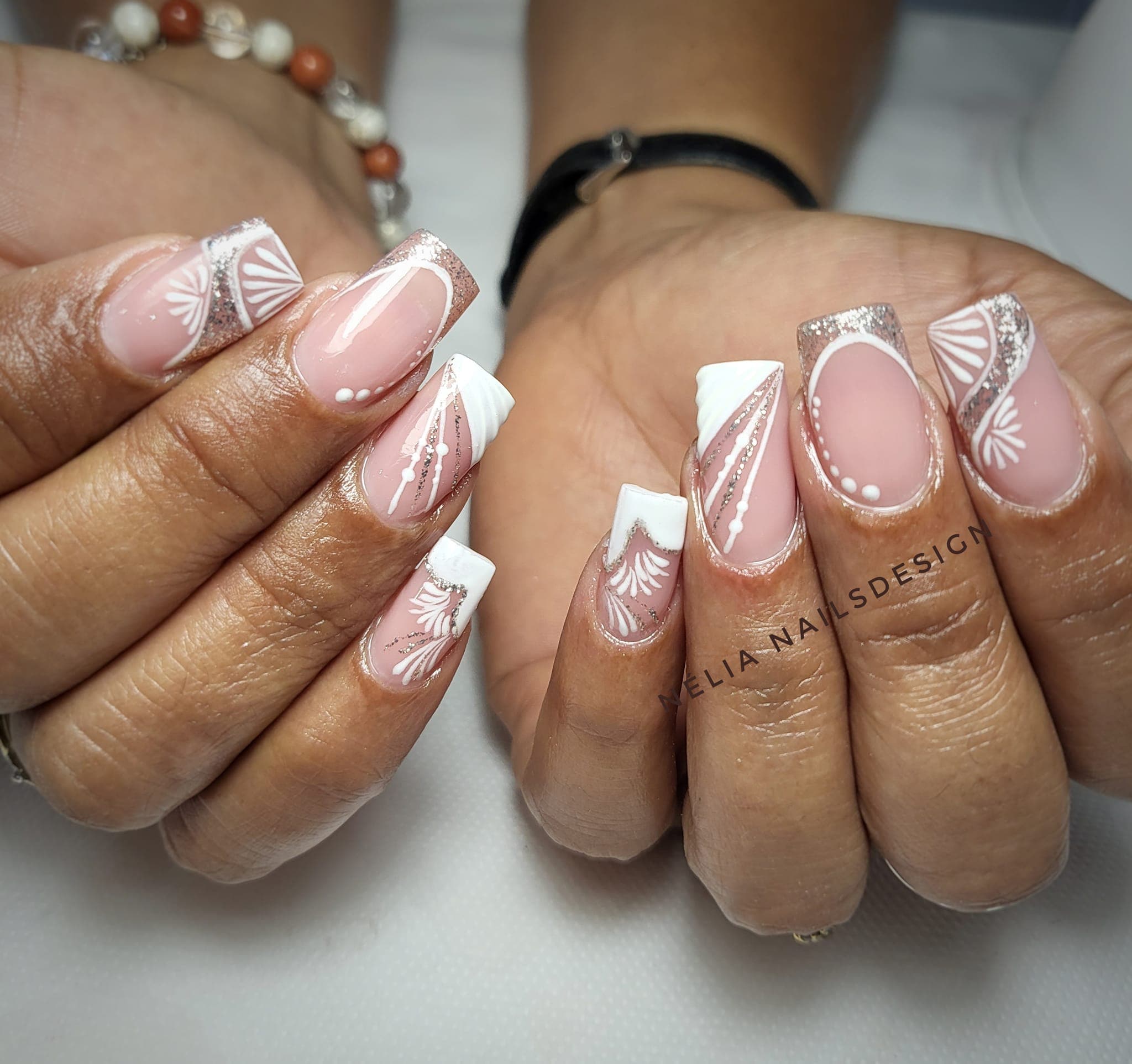 Espace de travail — Nelia Beauty
